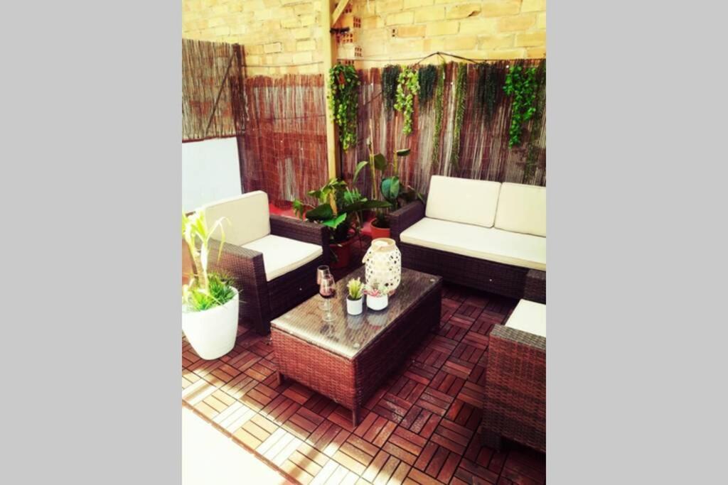 埃斯普卢加·德·隆布雷格M4 Cool Terrace. 1 Min To Metro. 15 Min To Center公寓 外观 照片