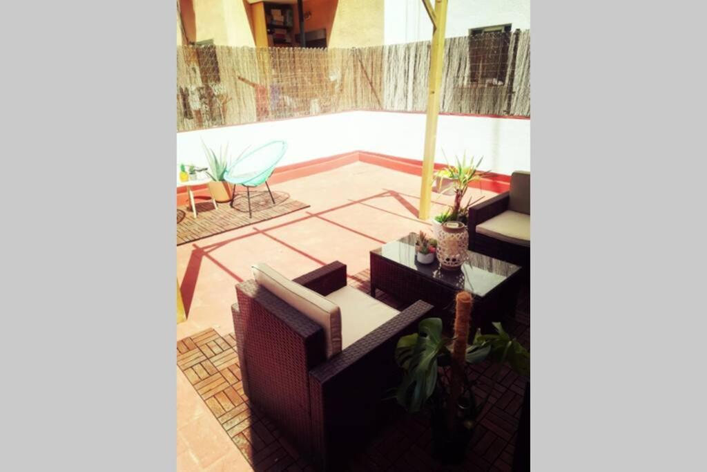 埃斯普卢加·德·隆布雷格M4 Cool Terrace. 1 Min To Metro. 15 Min To Center公寓 外观 照片